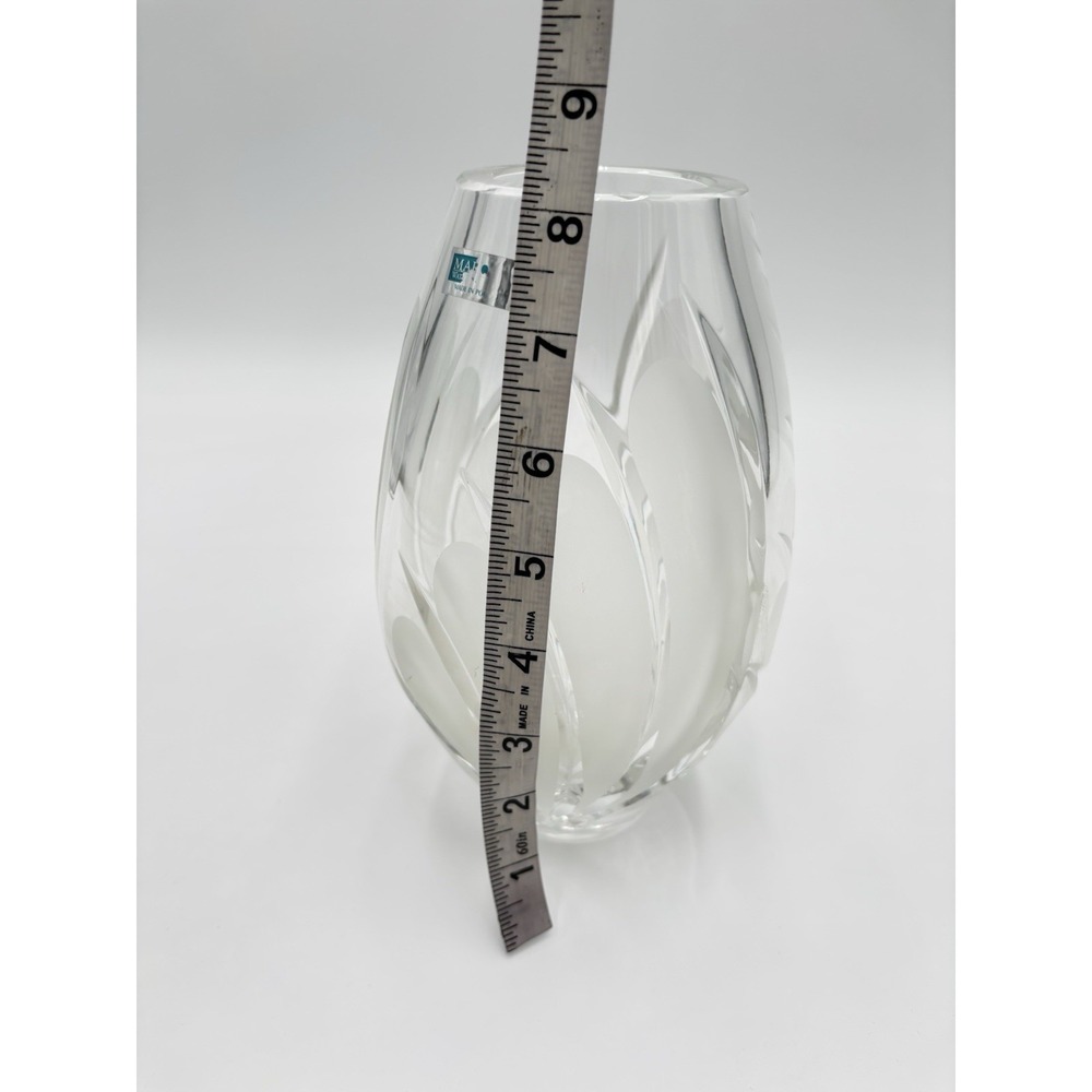 Marquis by Waterford Crystal Vase Frosted Cut Floral 8" Heavy Made in Poland - Picture 8 of 9
